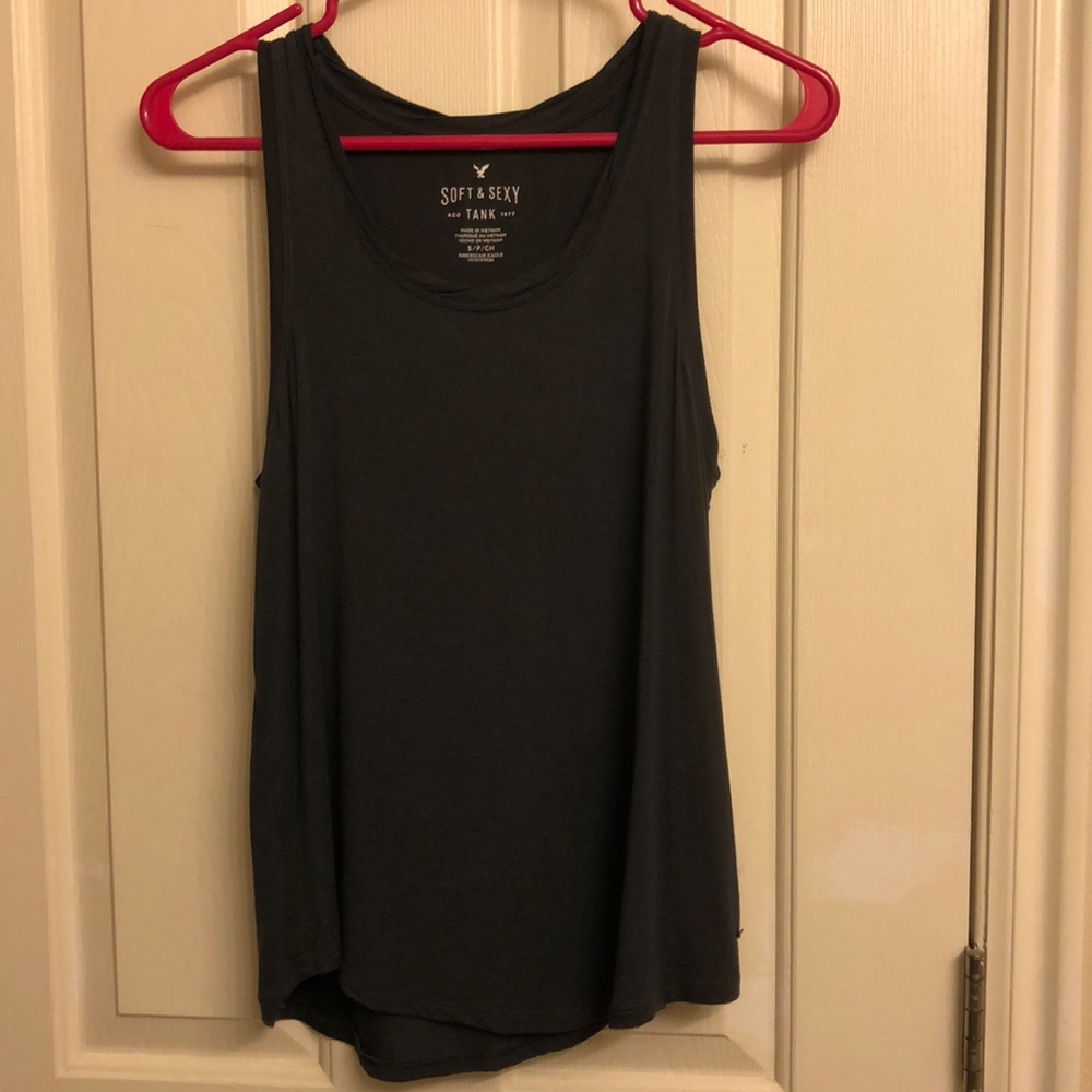 Gray tank top